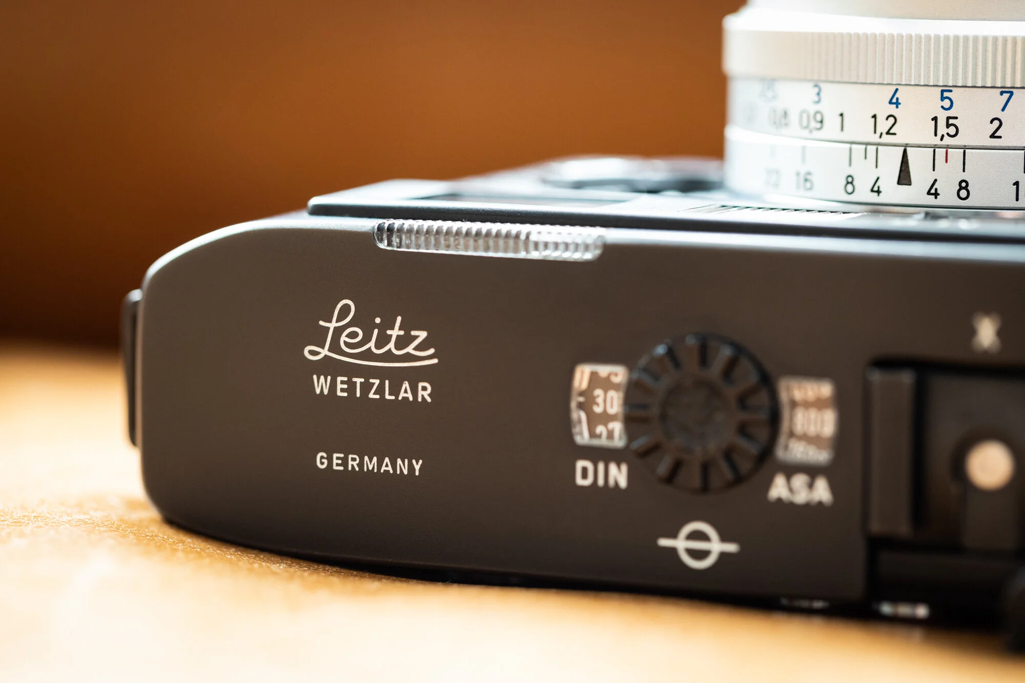 Leica M5 35mm Film Rangefinder Camera with Carl Zeiss C Biogon